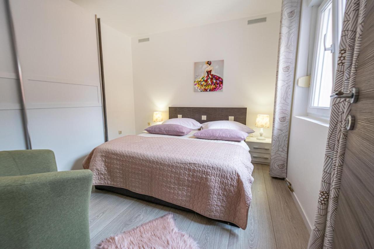 Two-Bedroom Apartment In Crikvenica Xcvii Kültér fotó